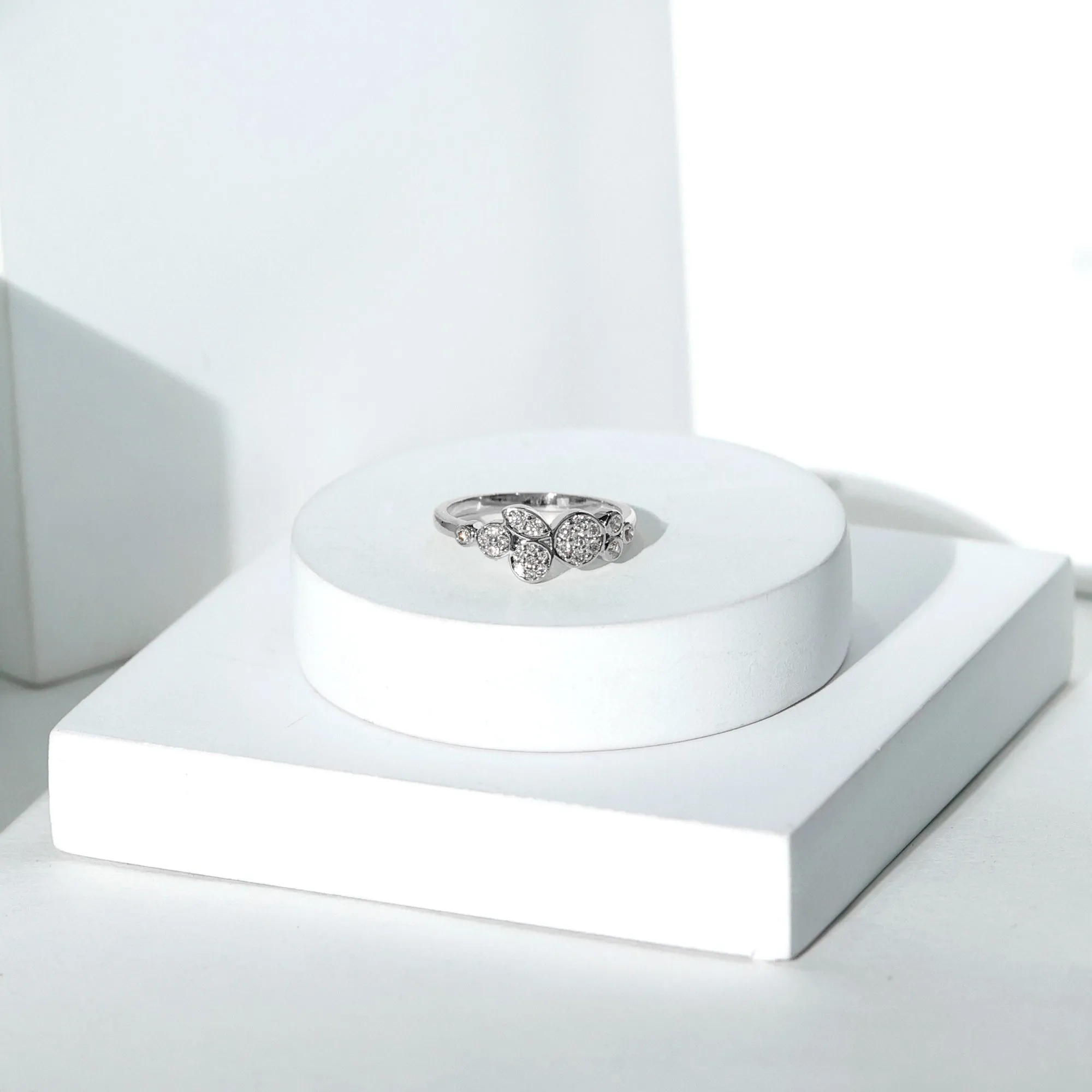 1/4 CT Illusion Set Round Diamond Cluster Engagement Ring