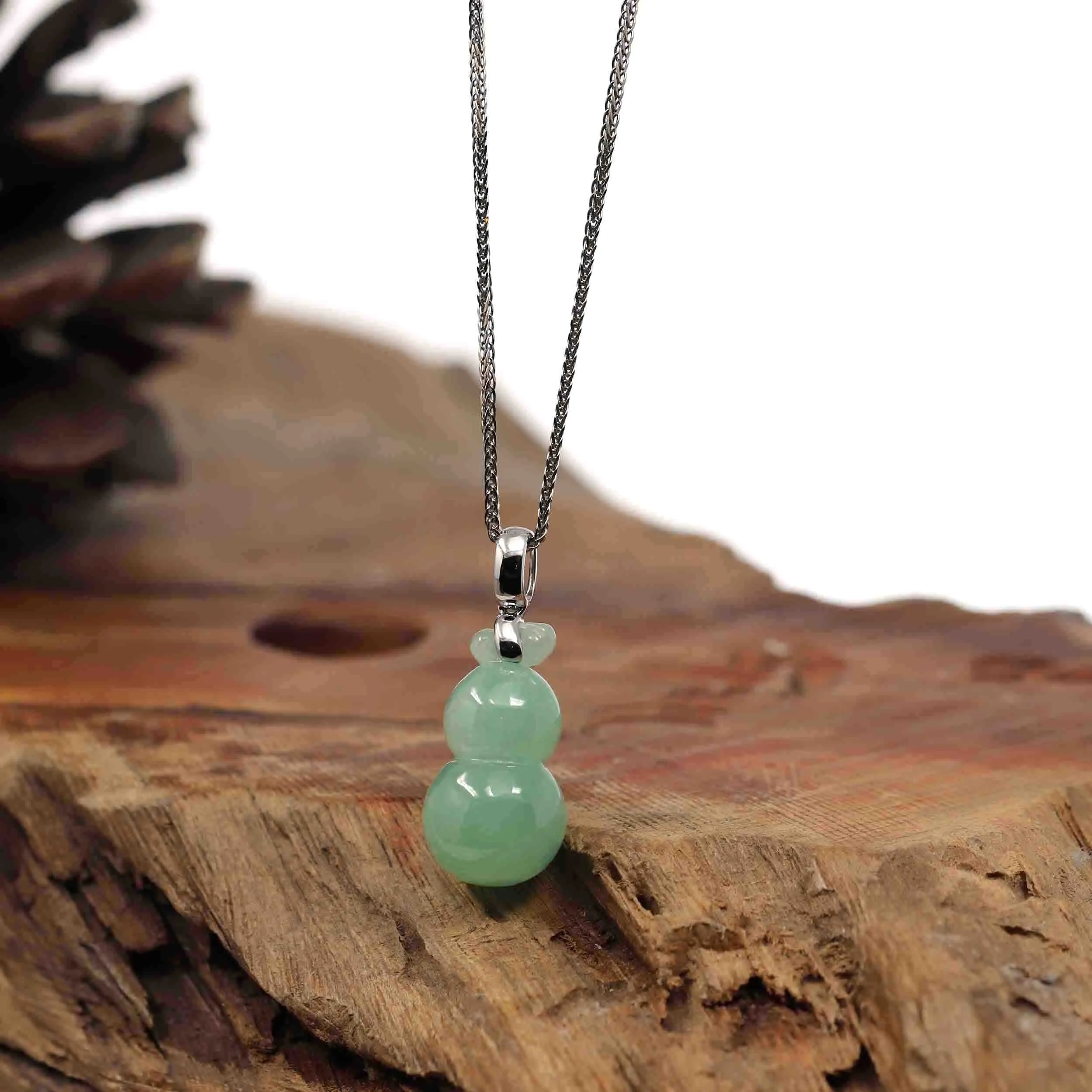14K White Gold Jadeite Jade Good Luck Hulu Bottle Gourd Necklace