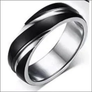 Black & Silver Twist Ring size 10