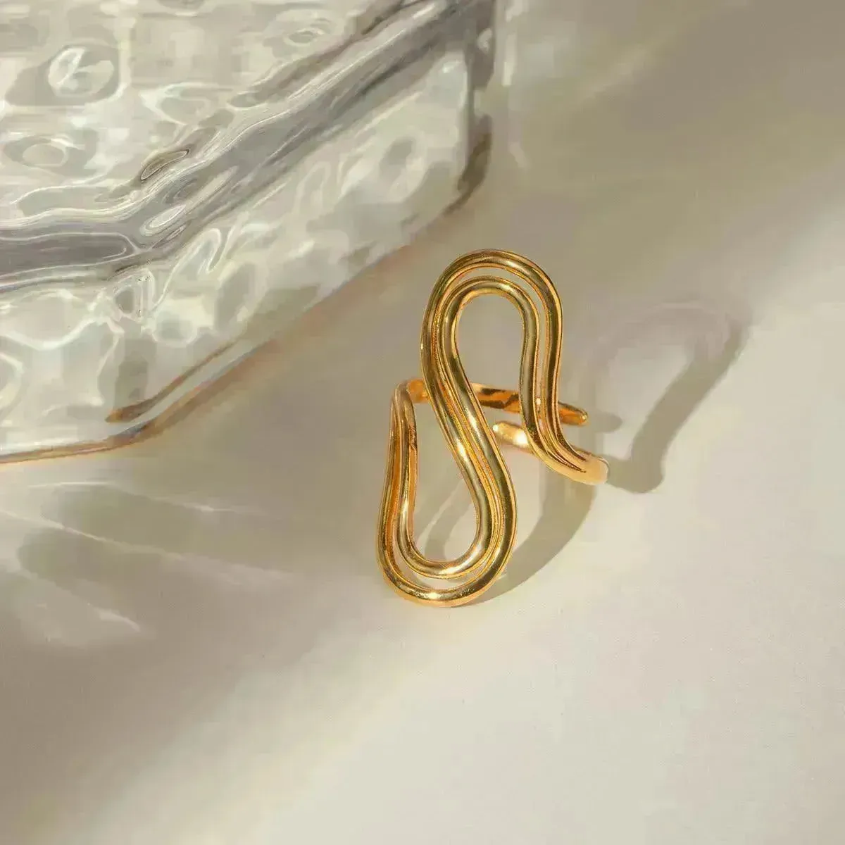 Design Sense Minority Simple 18K Gold Stainless Steel Double Layer Snake Shape Ring for Women