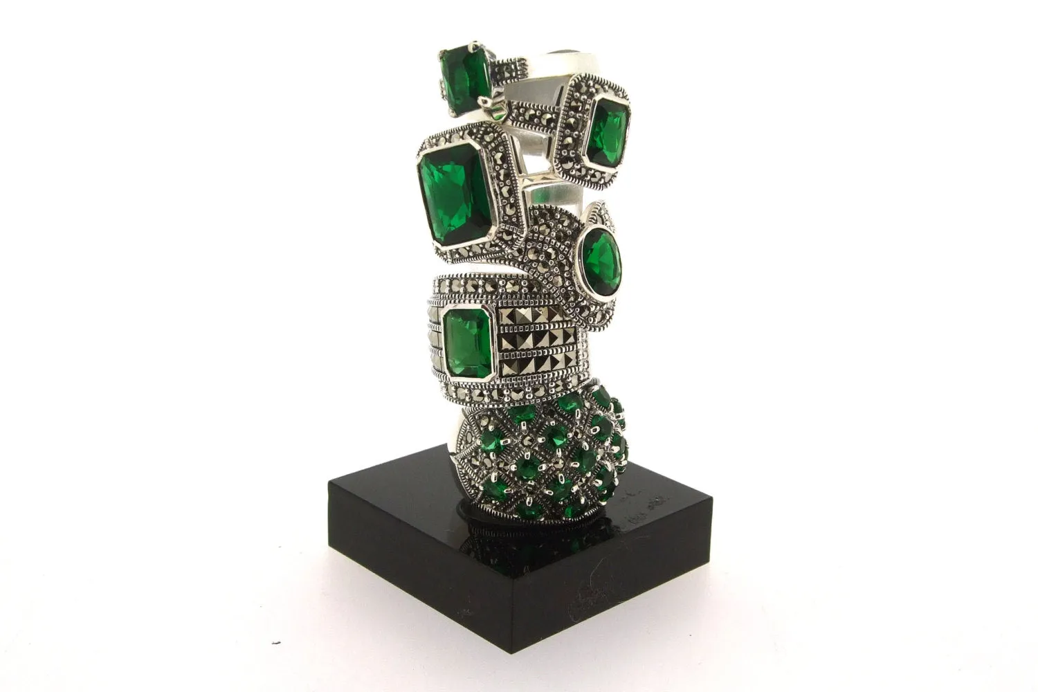 Emerald Green Princess Solitaire Marcasite Silver Ring
