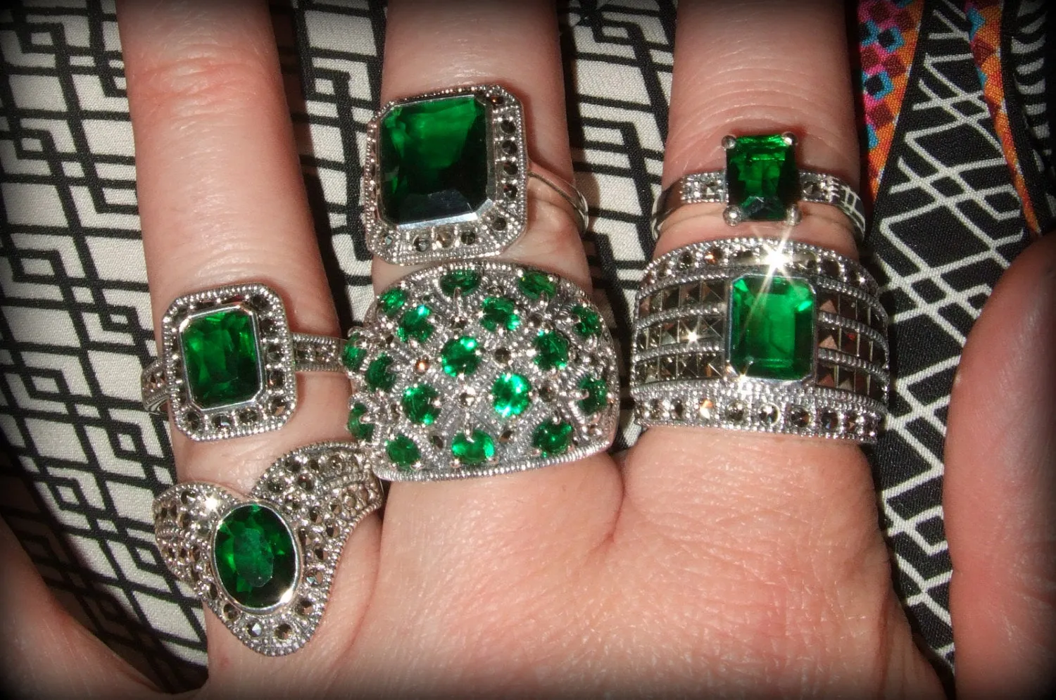 Emerald Green Princess Solitaire Marcasite Silver Ring