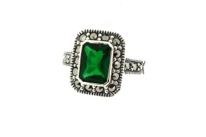 Emerald Green Princess Solitaire Marcasite Silver Ring