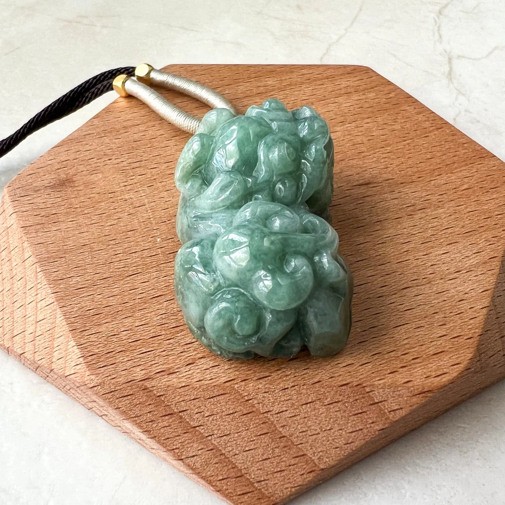 Green Jadeite Jade, Dragon Pixiu Pi Xiu, 貔貅, Dragon Chinese Carved Pendant, YJ-0322-0409131