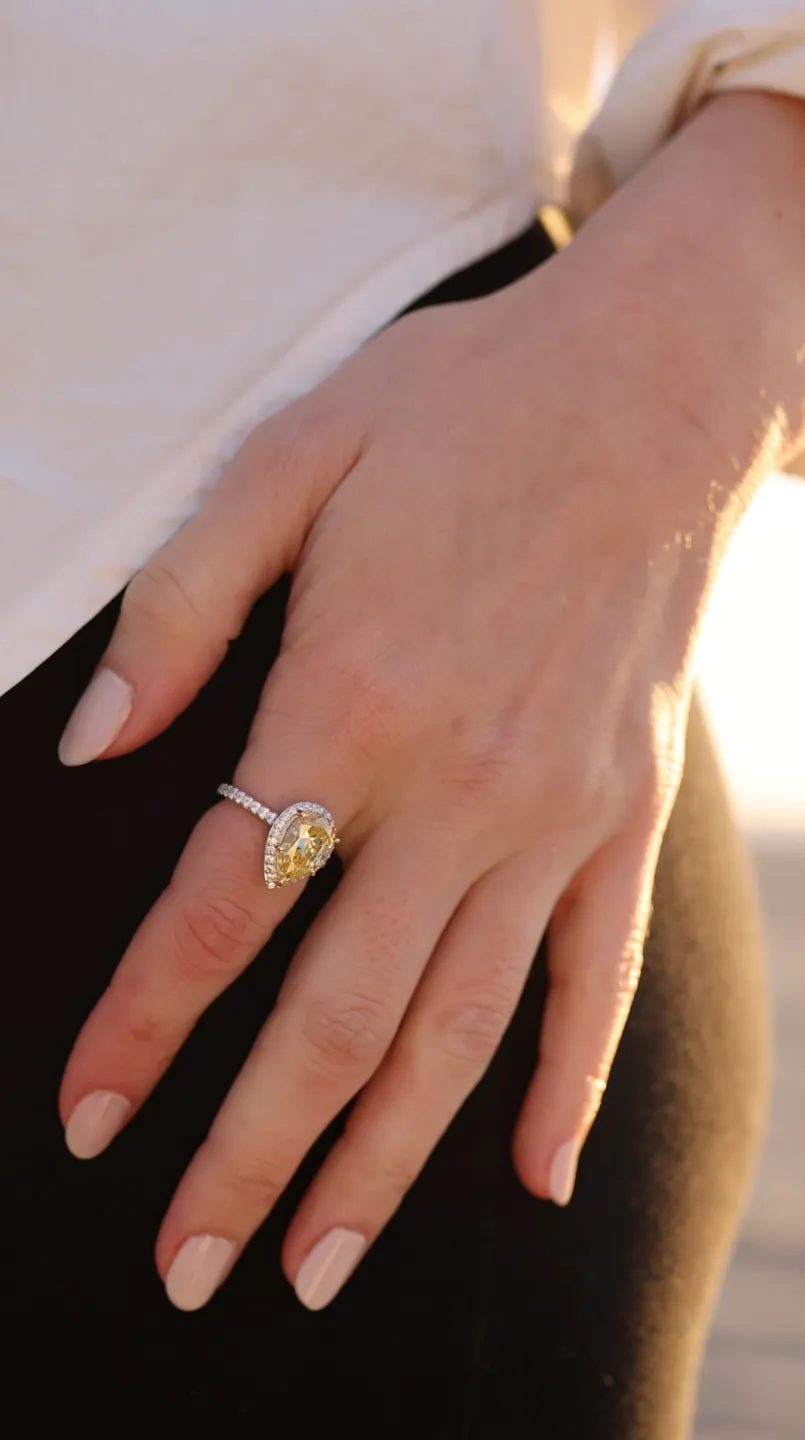Luella Canary Pear Borderset Ring White Gold Plated