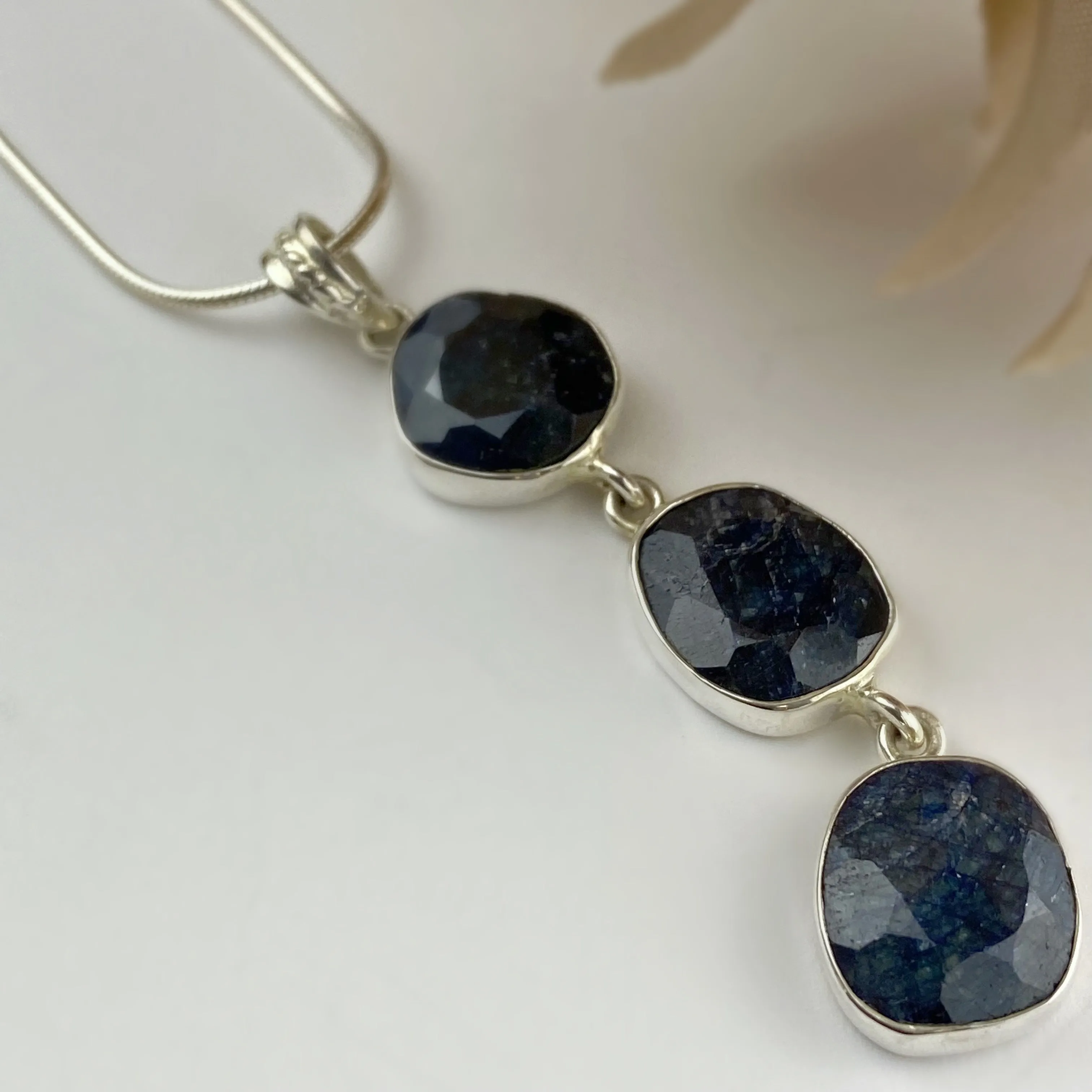 Midnight Pendant - VP438