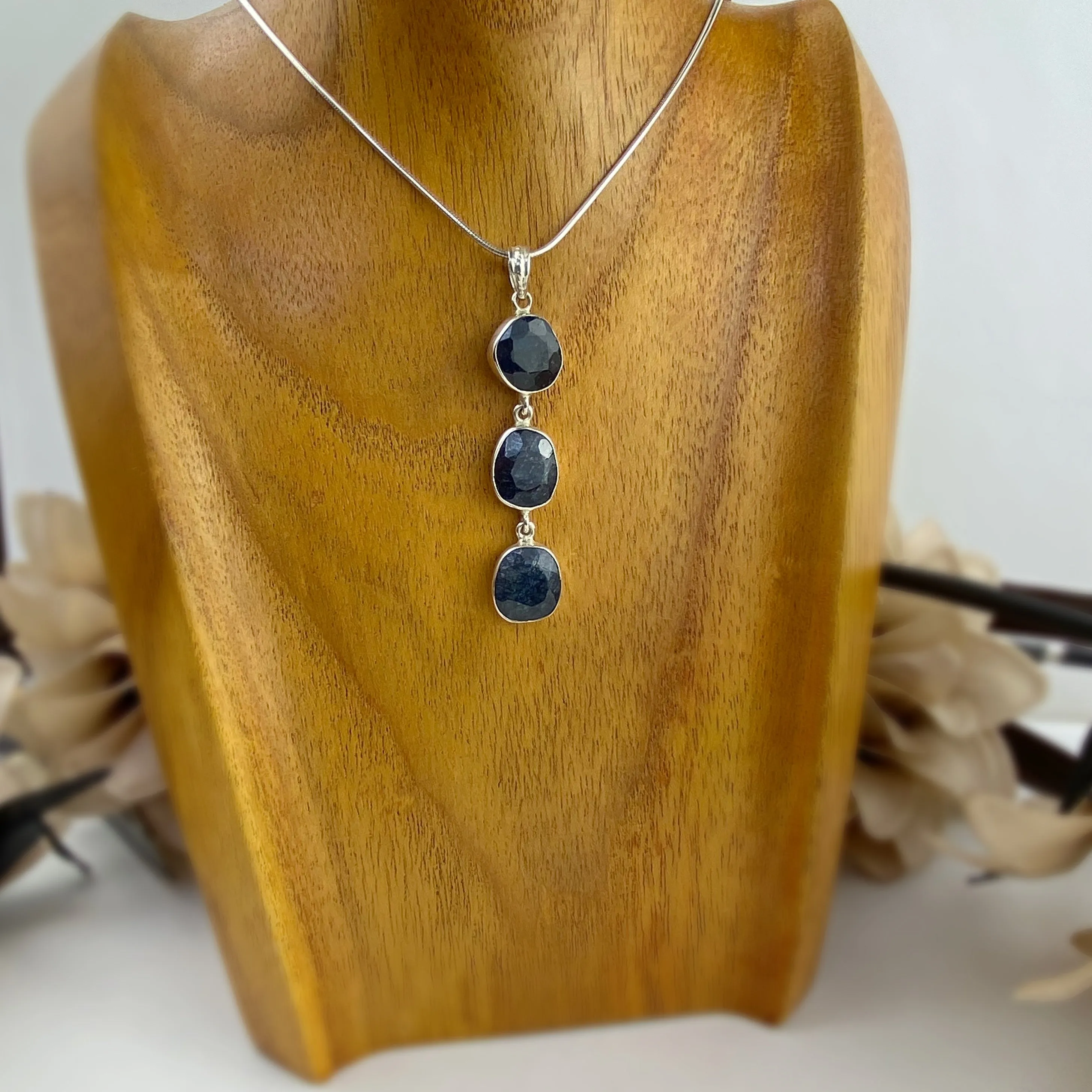 Midnight Pendant - VP438