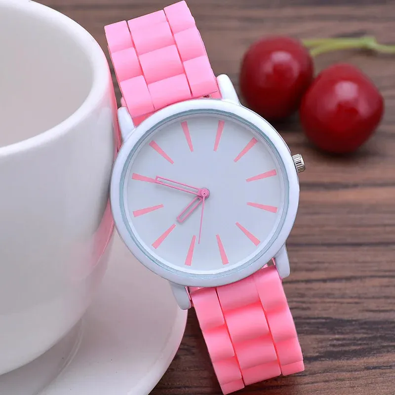 Montre à Quartz Femme avec bracelet en silicone aux coloris vibrants (13 coloris)