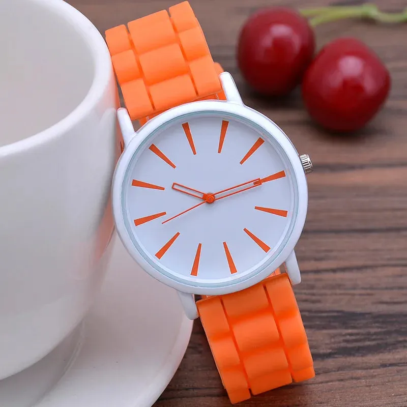Montre à Quartz Femme avec bracelet en silicone aux coloris vibrants (13 coloris)