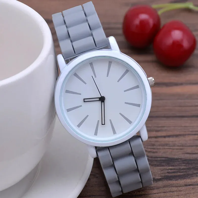 Montre à Quartz Femme avec bracelet en silicone aux coloris vibrants (13 coloris)