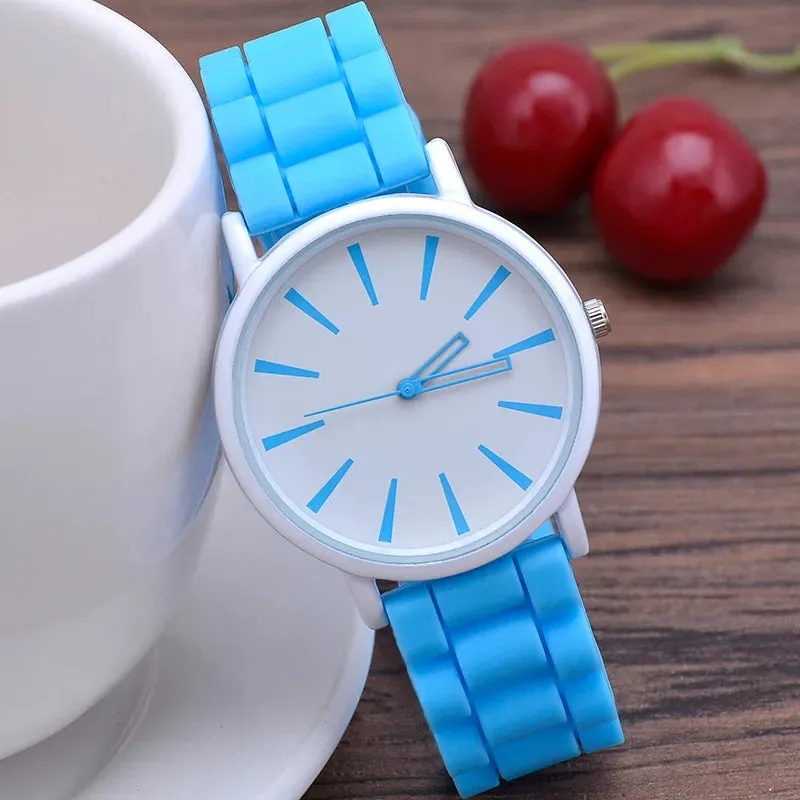 Montre à Quartz Femme avec bracelet en silicone aux coloris vibrants (13 coloris)