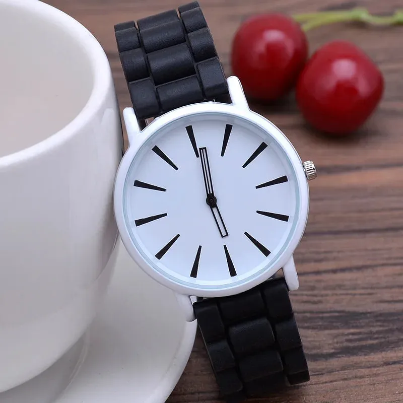 Montre à Quartz Femme avec bracelet en silicone aux coloris vibrants (13 coloris)