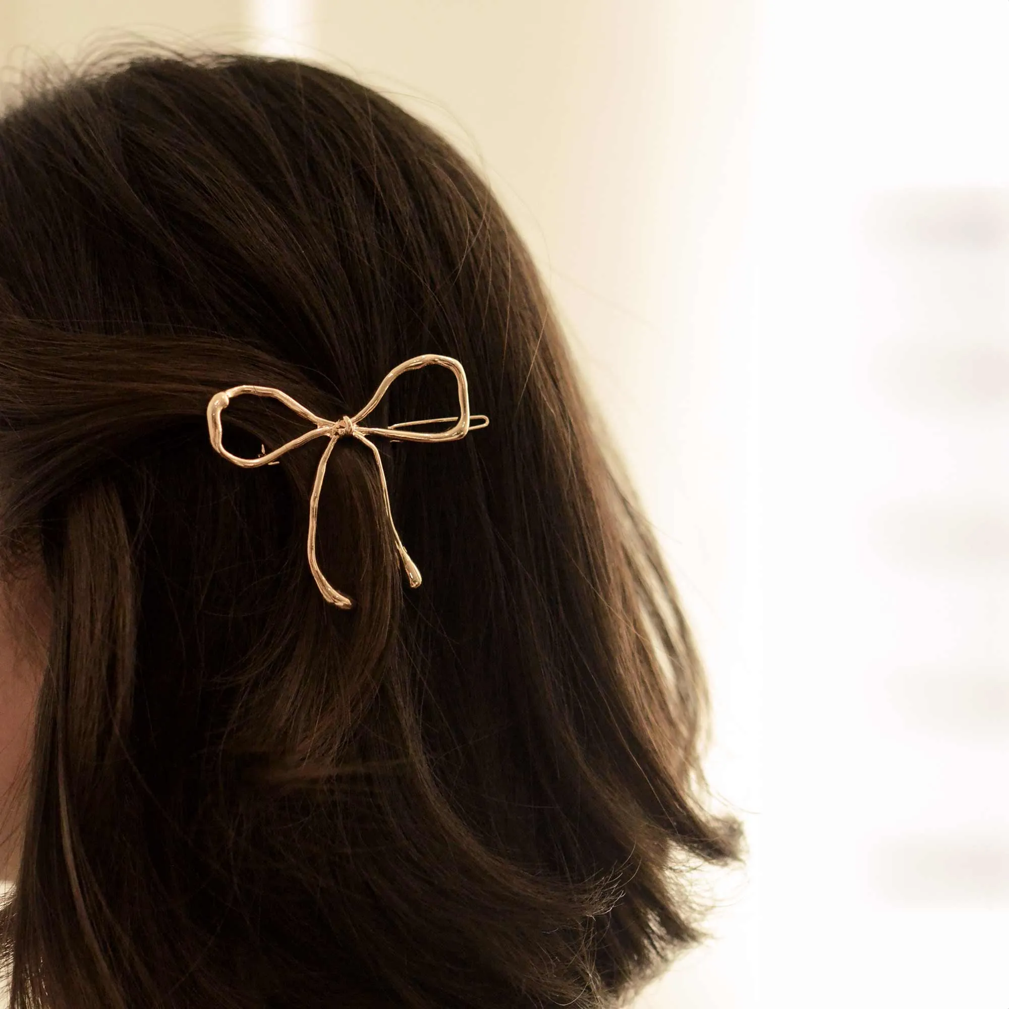 nar'sha - Metal Bow Barrette Hair Clip | Gold