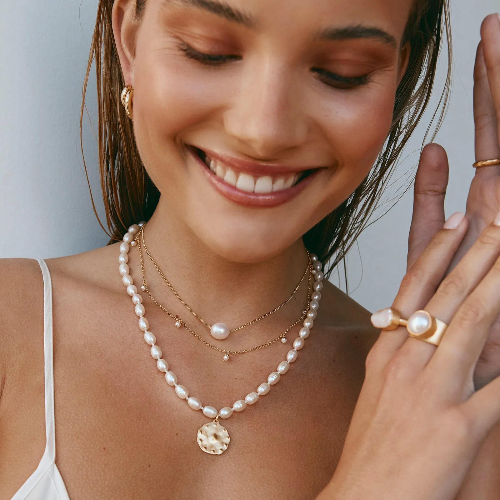 PEARL TEARDROP NECKLACE - GOLD