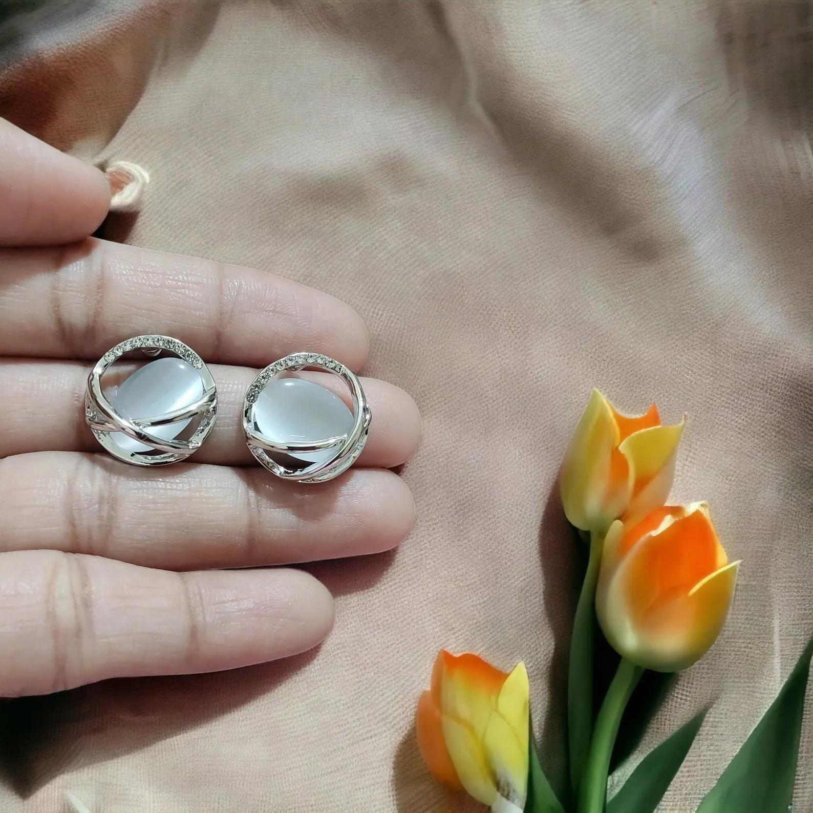 Trendy 18k Silver Plated Marble Finished Stud Earrings with Rhinestone: Stylish and Minimalist Jewelry for Any Occasion