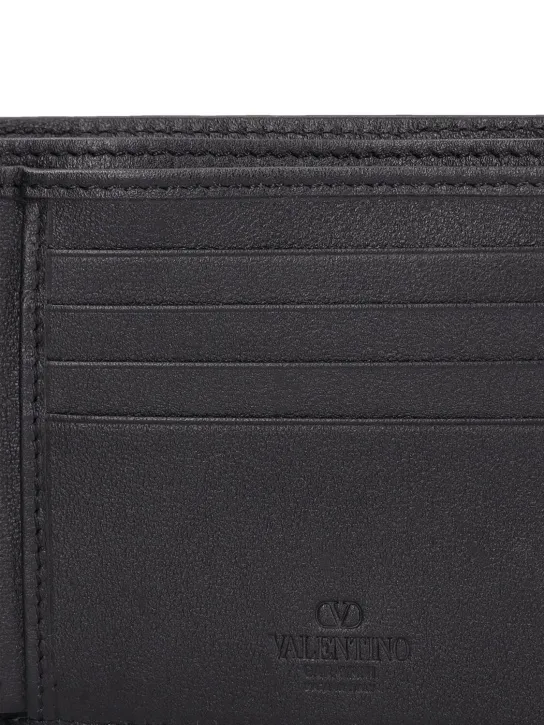 Valentino Garavani   Rockstud leather billfold wallet 
