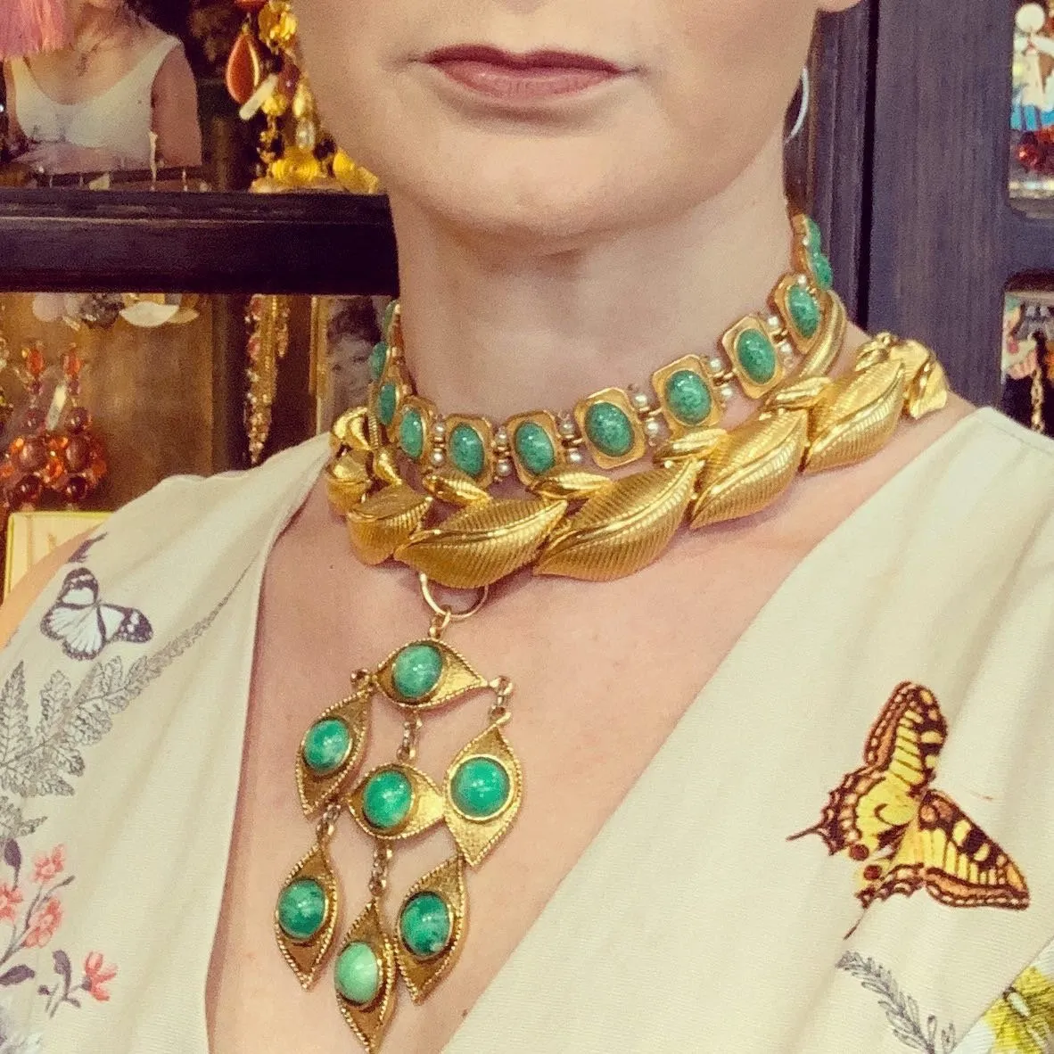 Vintage Jade glass pendant necklace gold plated
