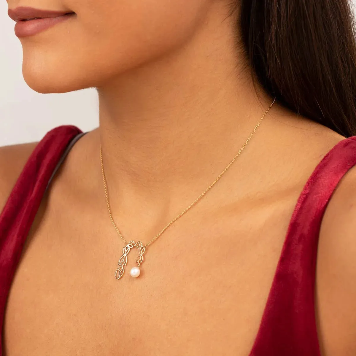 Waterfall and pearl Chain Necklace