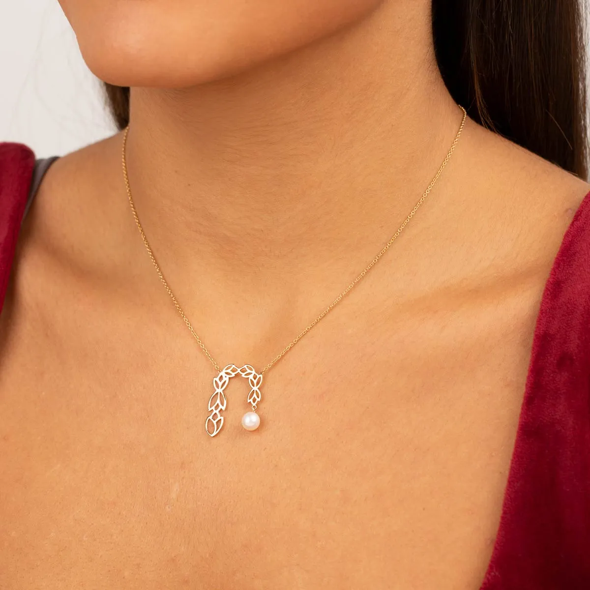 Waterfall and pearl Chain Necklace