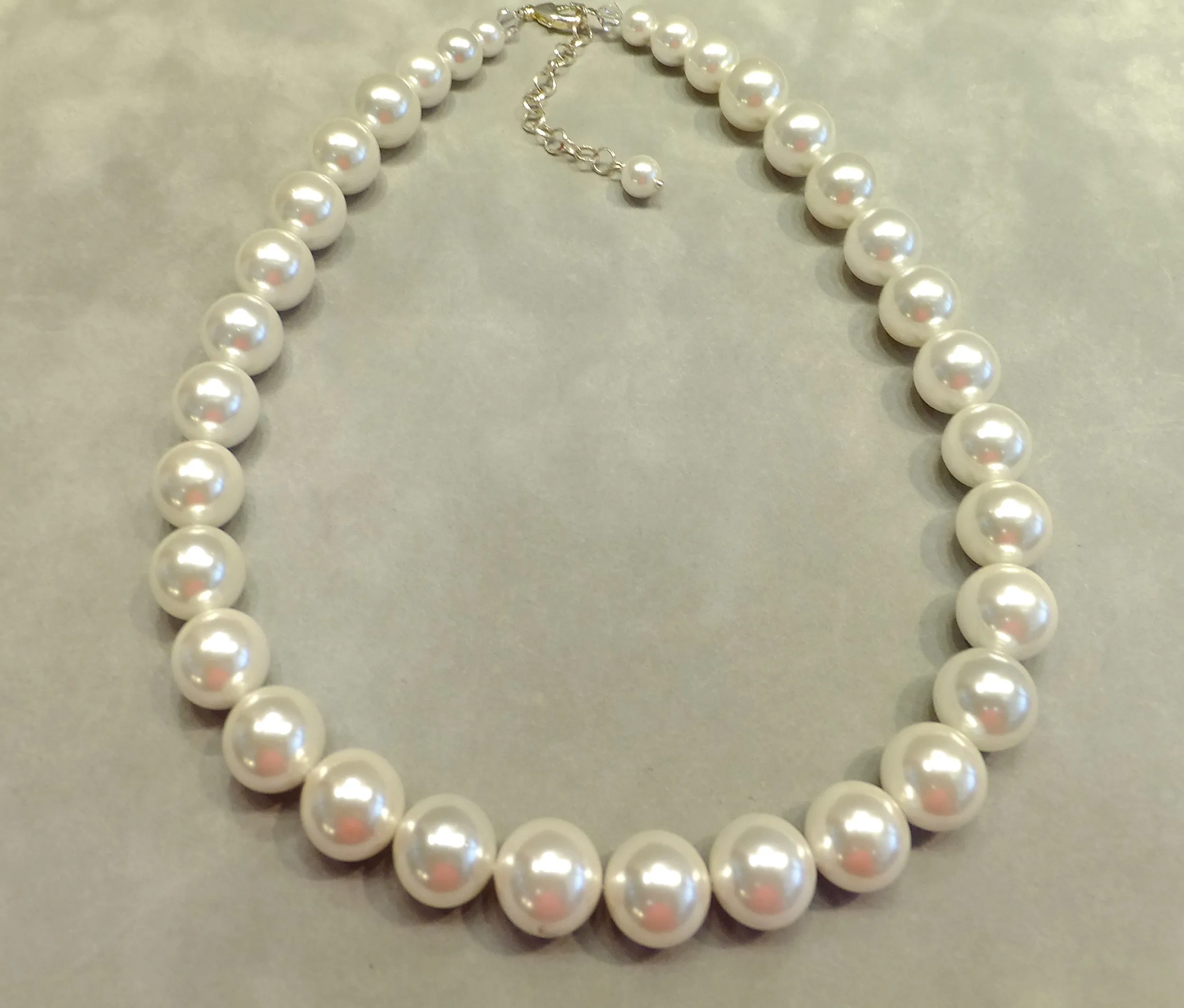 White Mother of Pearl Necklace