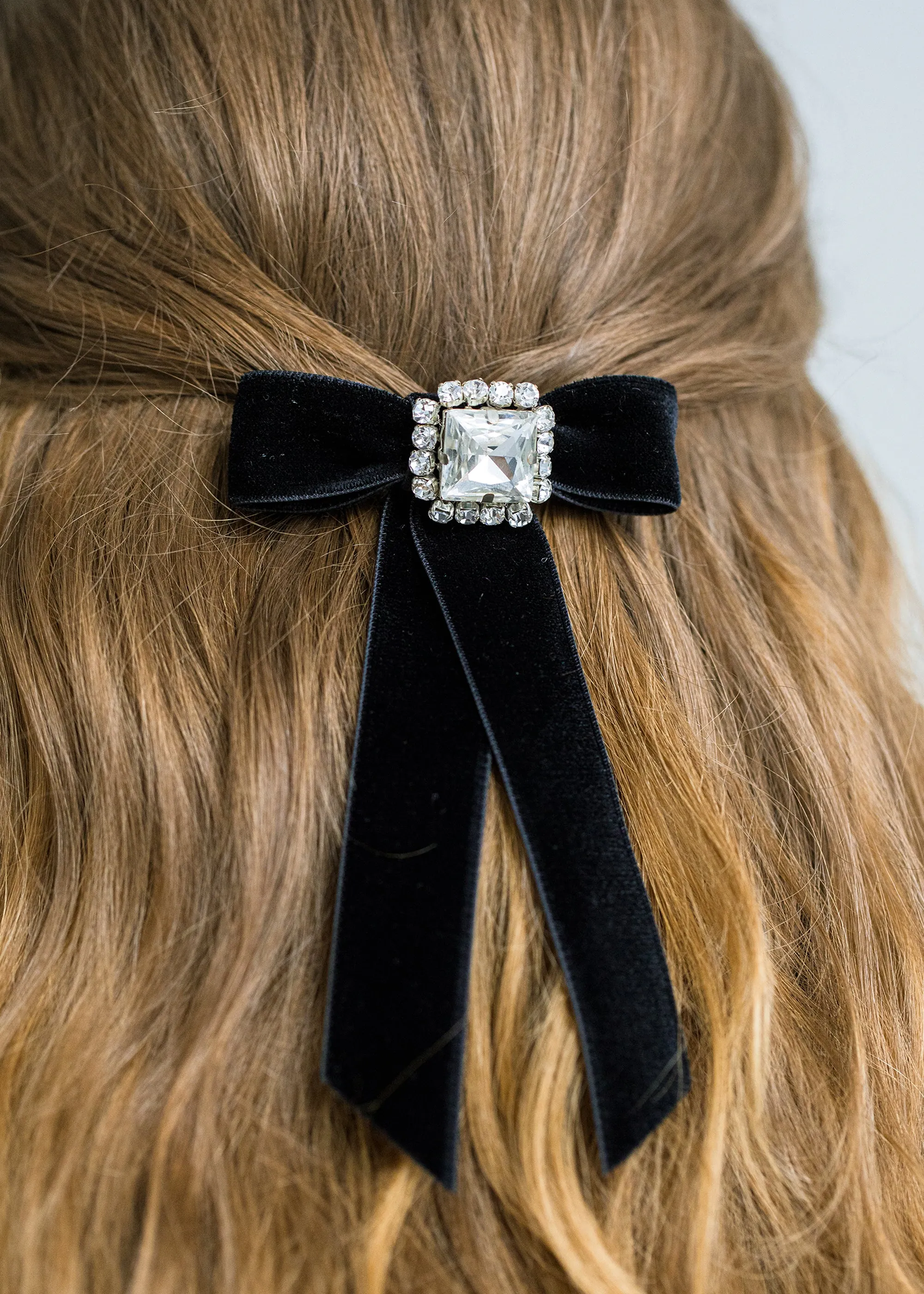 Zelina Bow Barrette -- Black